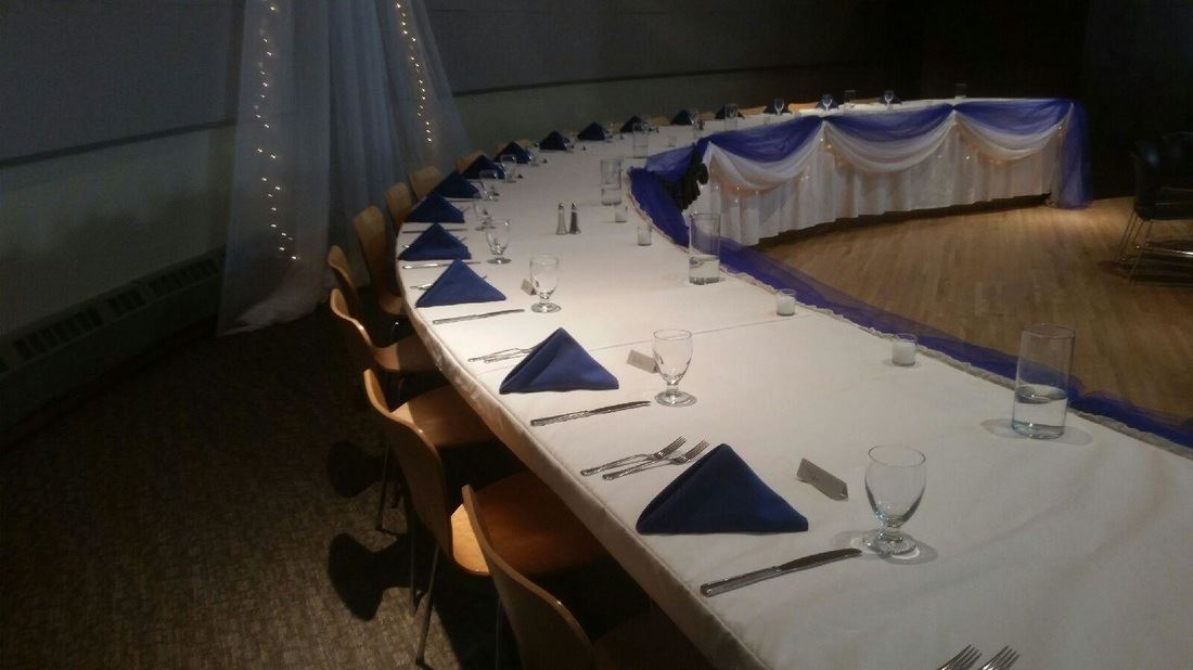 White and Blue Banquet Table Set Up