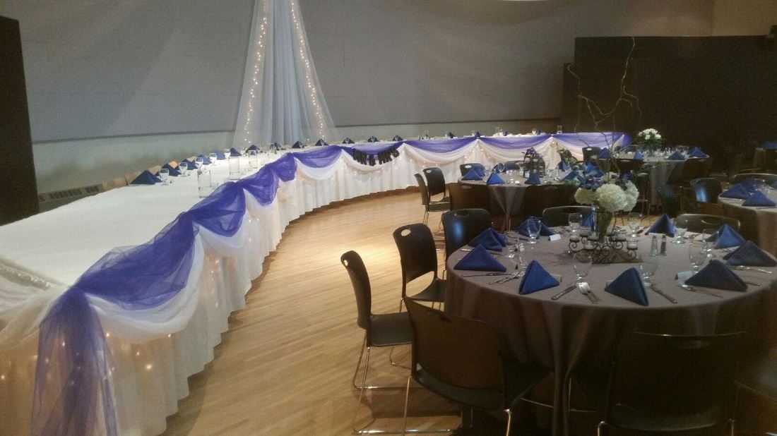 White and Blue Banquet Table Set Up (2)